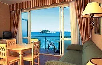 Parco Vacanze Monti E Mare Alassio 0*,