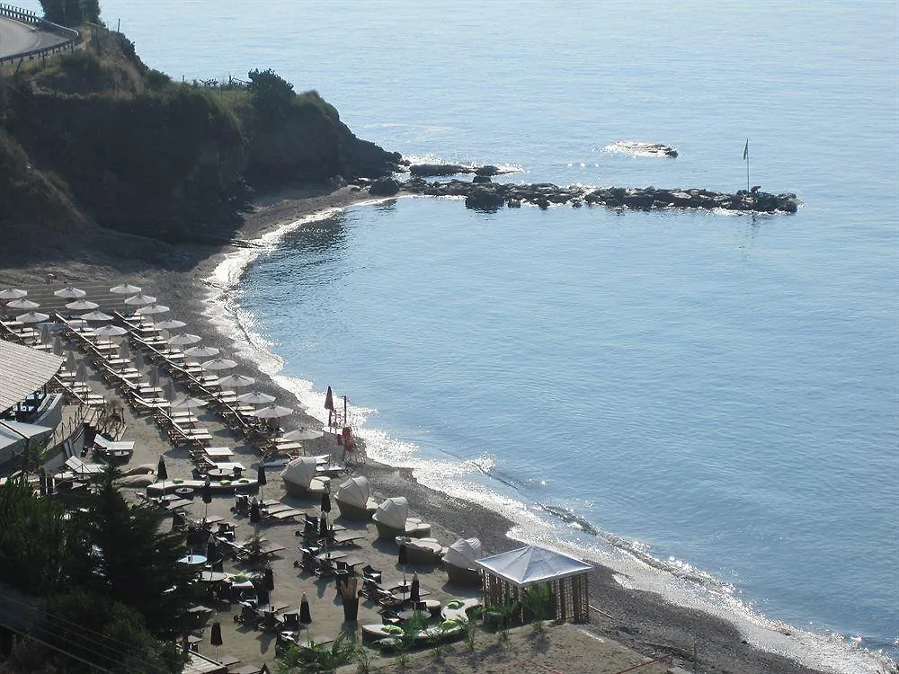 Parco Vacanze Monti E Mare Alassio